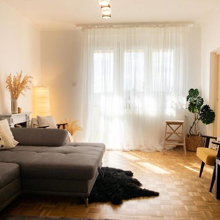 Firpo Apartman Eger Bagian luar foto